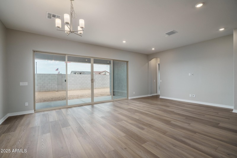 6) DINING TO GREAT ROOM