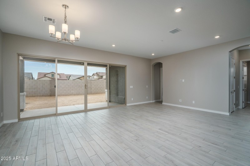 6) DINING TO GREAT ROOM