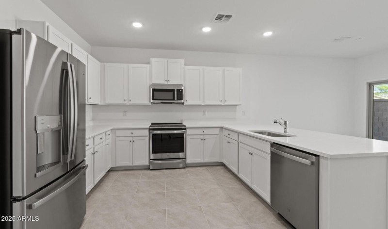 MR Lot #63 Kitchen 3 (Large)