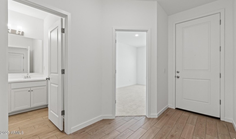 MR Lot #64 Entryway (1) (Large)