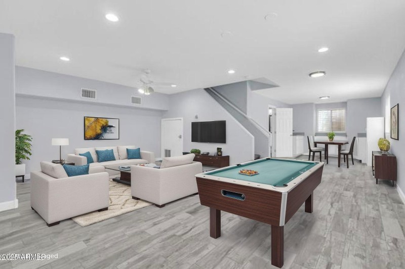 genMid.6912598_37_2 VS Watermark