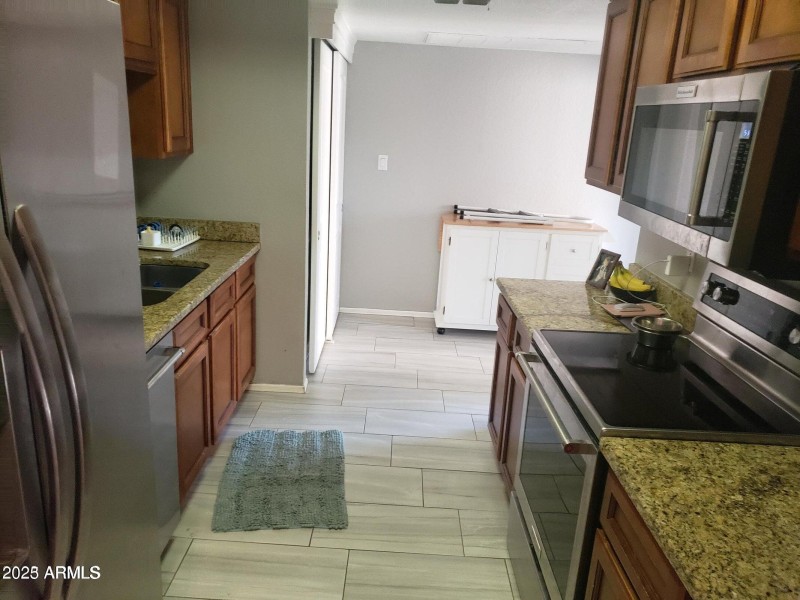 20230929043306795324000000-o