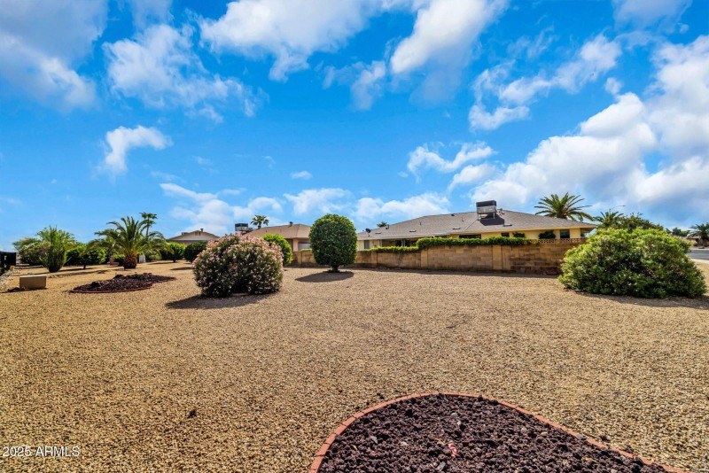 Extra large rearyard