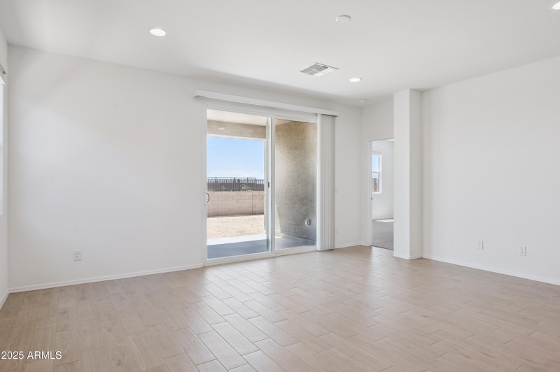 7-print-46431-w-lander-ln-lot-307