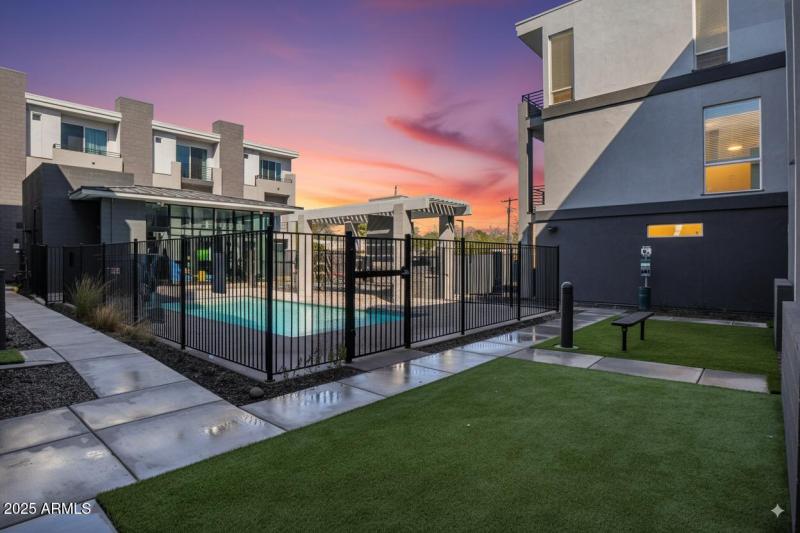 Generated Image September 12, 2025 - 12_