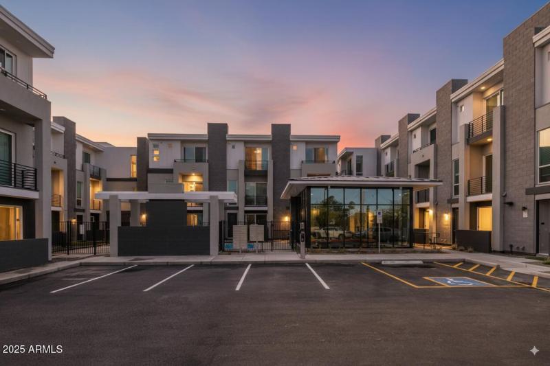 Generated Image September 12, 2025 - 12_