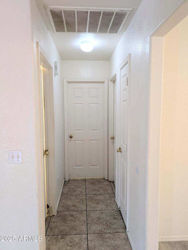 PXL_20250904_235347896.MP~2