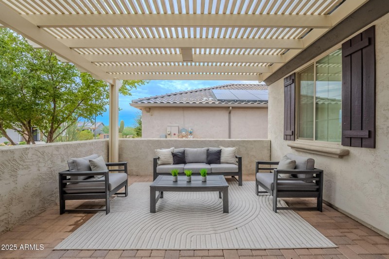 5-web-or-mls-261st-5