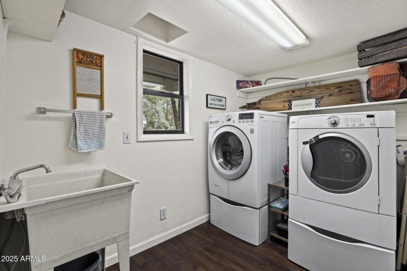 MH Laundry/utility room