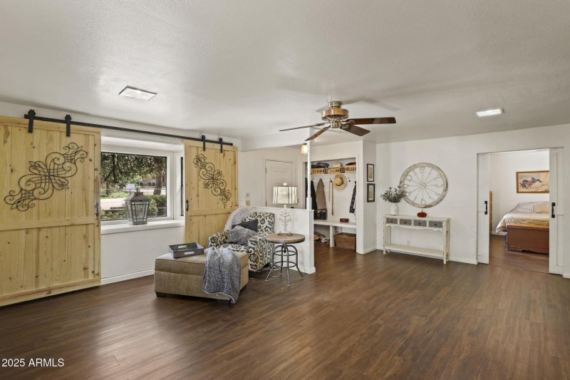 MH -LR and front entrance