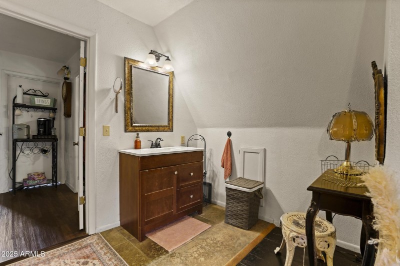 MH-Upstairs bdrm 3 sink/makeup area