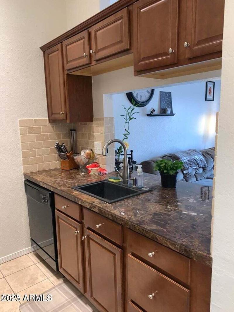 kitchen island sink