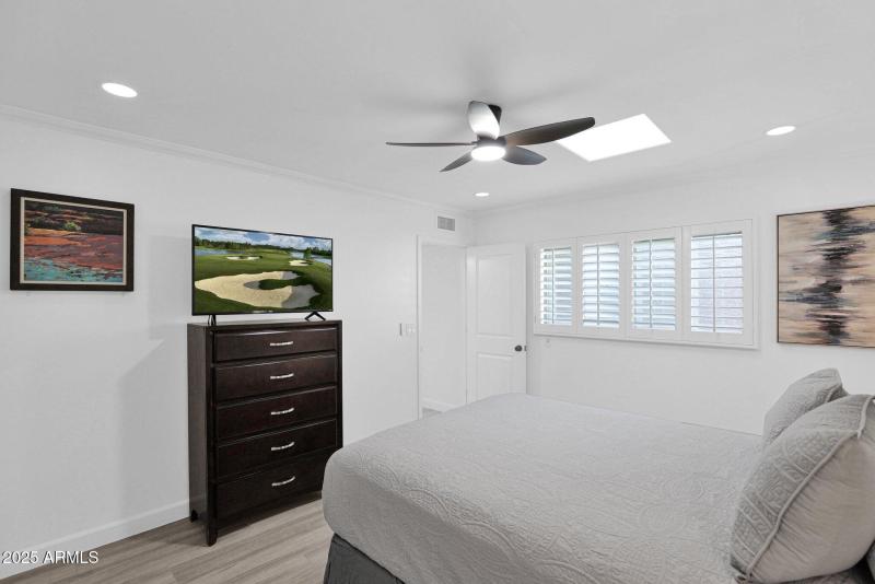 21-web-or-mls-P1043092