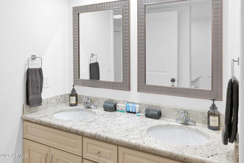 29-web-or-mls-P1043103