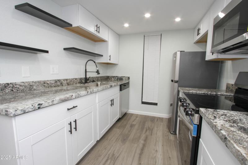 3119 W Cochise Dr Unit 109-8