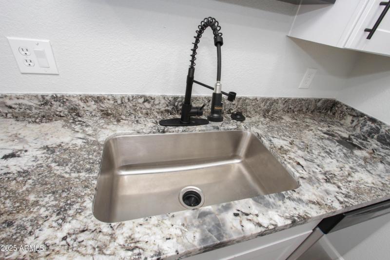 3119 W Cochise Dr Unit 109-9