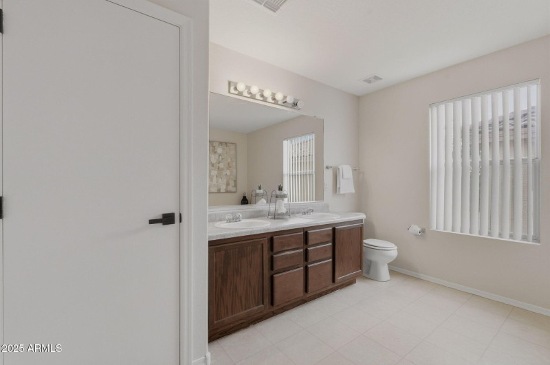 33-web-or-mls-Sheridan-33