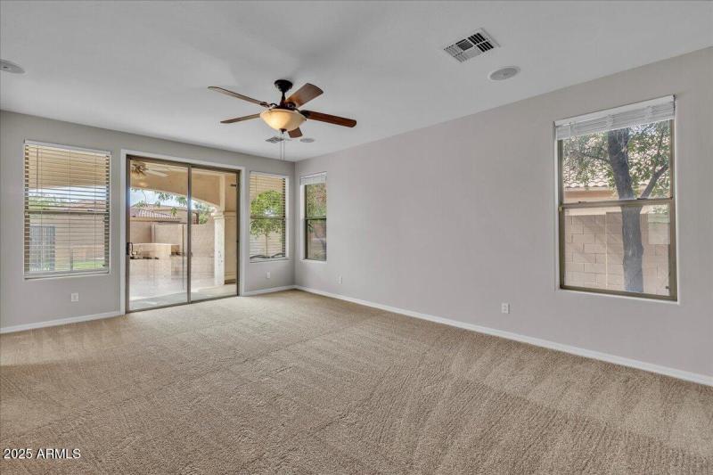 04-4280_N_157th_Ave 3