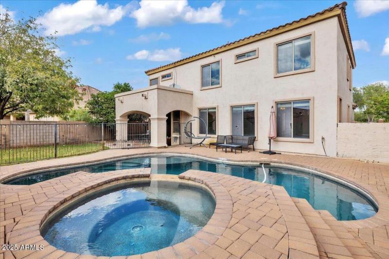 48-4280_N_157th_Ave 47