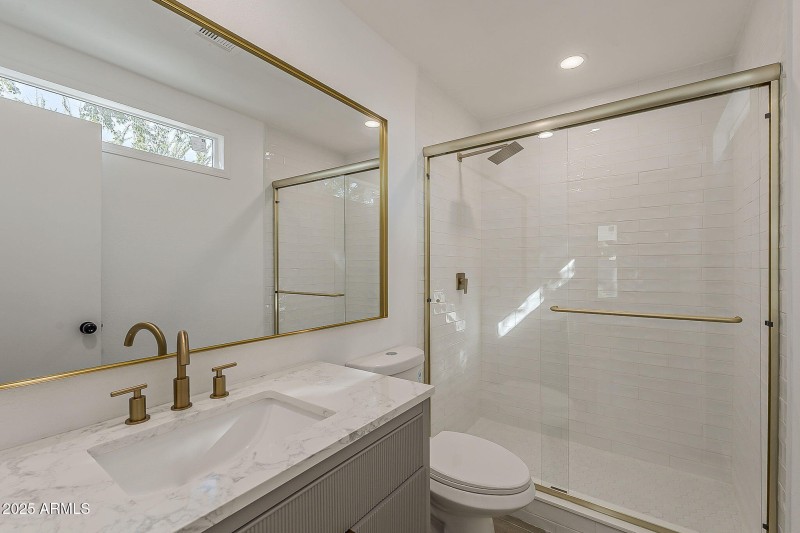 21-web-or-mls-4th Ave-21