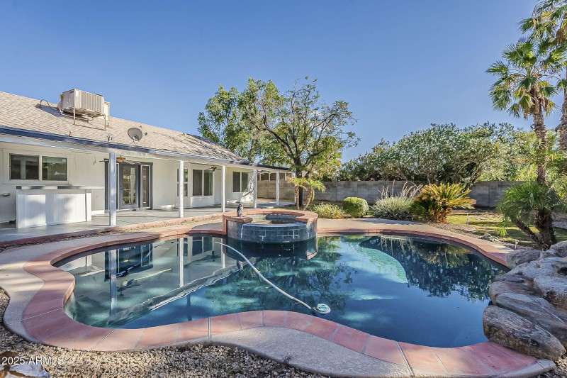 41-web-or-mls-4th Ave-41