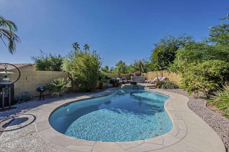 46-web-or-mls-Kiva Ave-46