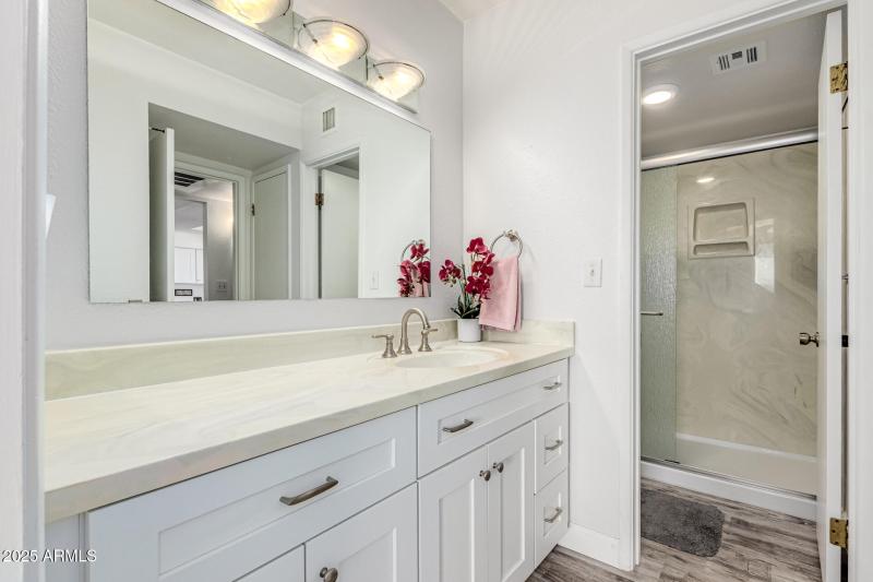 18 - Paradise Village