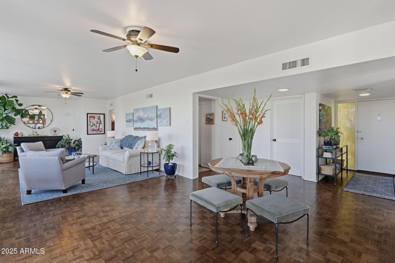 7-web-or-mls-Central-7