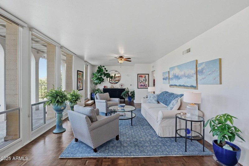 9-web-or-mls-Central-9