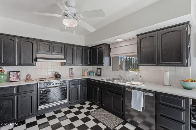 12-web-or-mls-Central-12