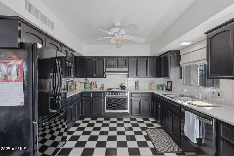 16-web-or-mls-Central-16