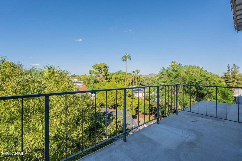 32-web-or-mls-Central-32