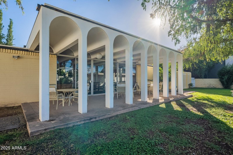 42-web-or-mls-Central-42