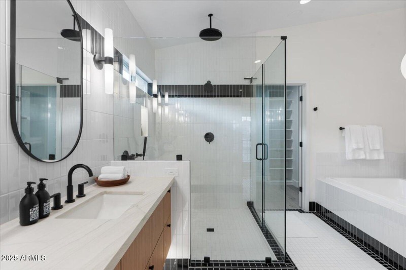 052-Primary bathroom