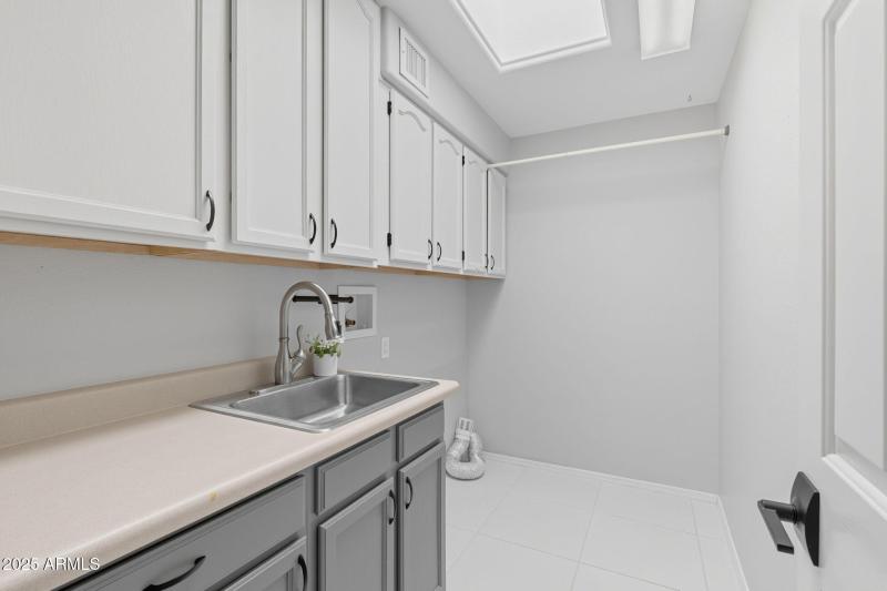 96-web-or-mls-Harvest Moon Dr-66