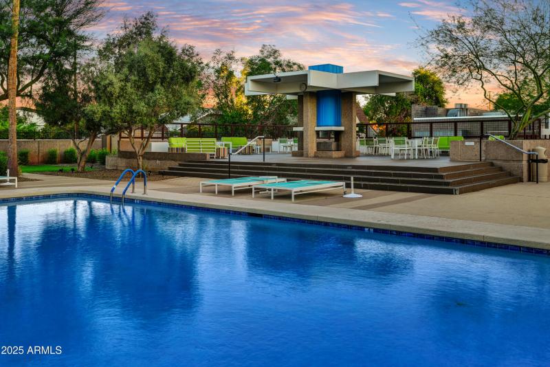 07-Community Pool