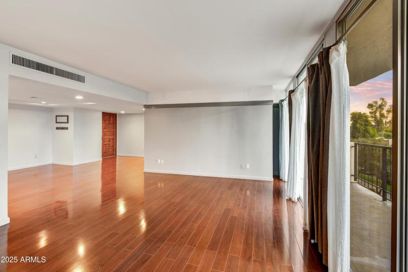 16-Living & Dining Room