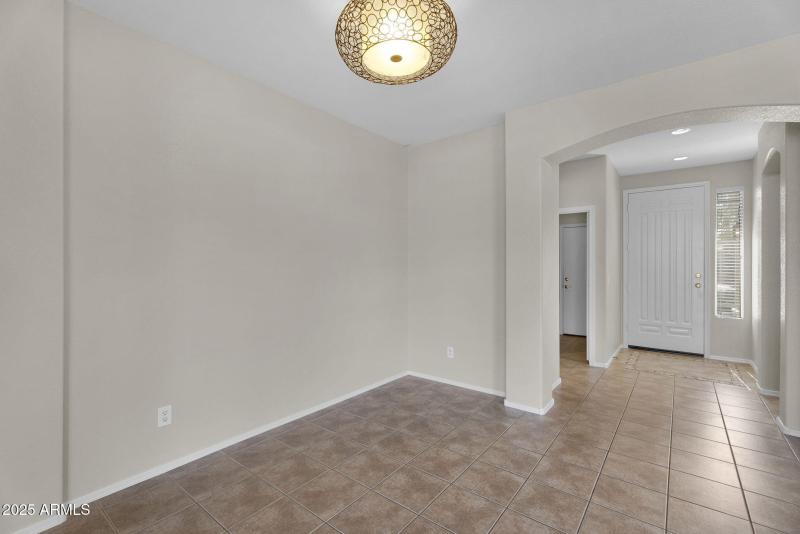 11-web-or-mls-9250 W Runion Dr -14