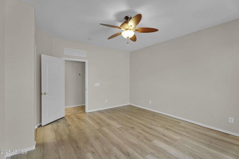 19-web-or-mls-9250 W Runion Dr -22