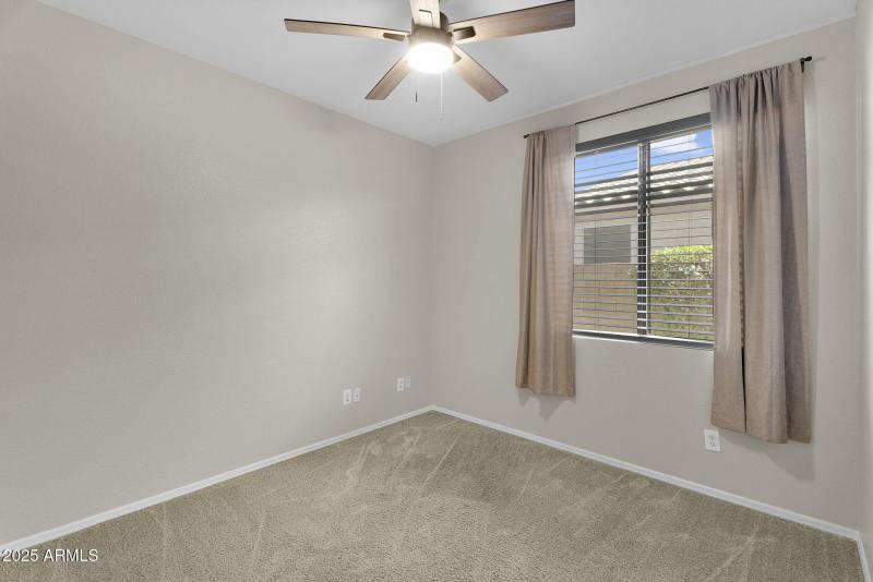 28-web-or-mls-9250 W Runion Dr -32