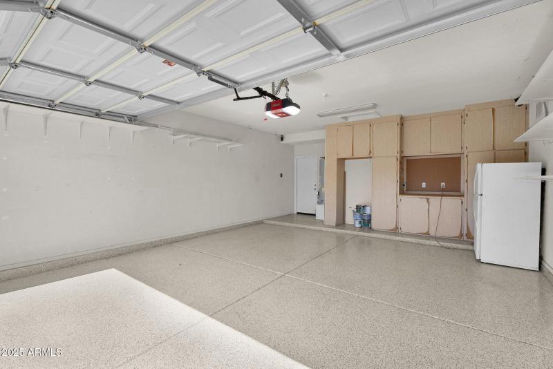 32-web-or-mls-9250 W Runion Dr -35