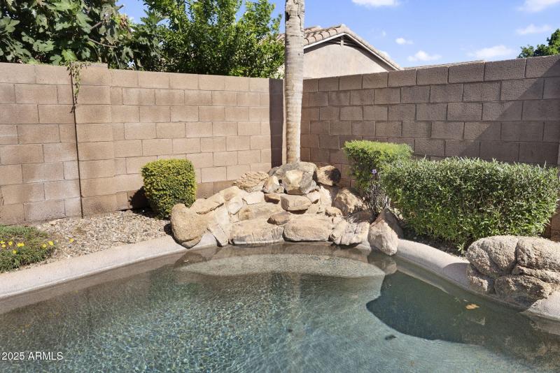 37-web-or-mls-9250 W Runion Dr -46