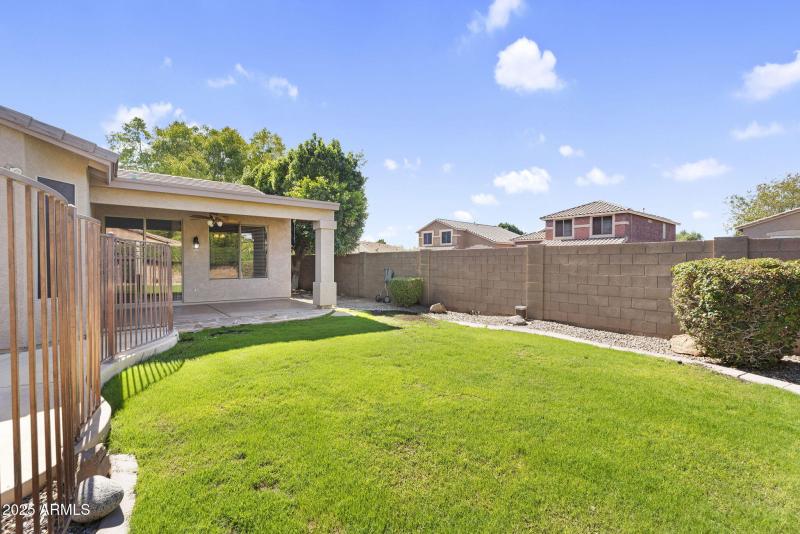 39-web-or-mls-9250 W Runion Dr -41