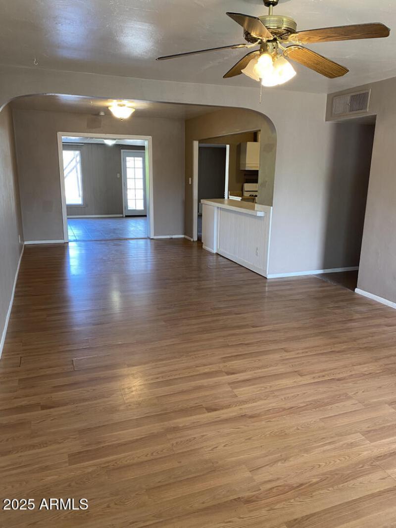 740E3A42-CB9D-484A-9D33-75F24EF196FE_1_1