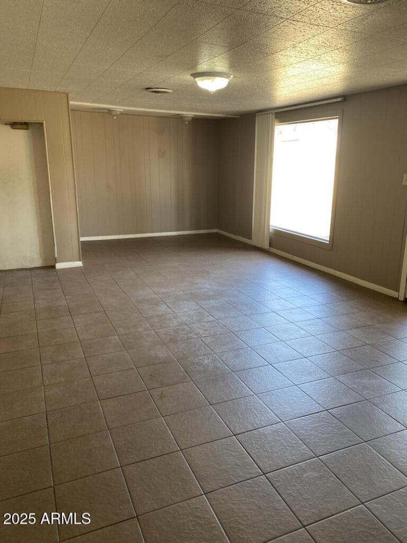 E435984C-A2F7-4CF9-93CC-984130126CC4_1_1