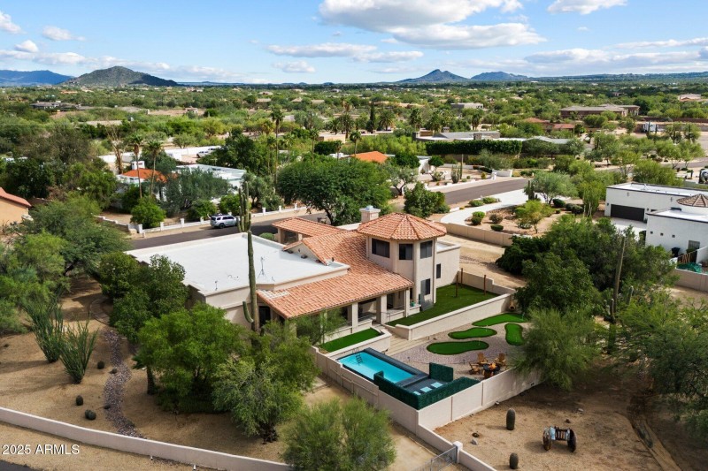 Neighborhood of Fine Custom Homes