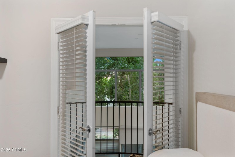 24-web-or-mls-14450-n-thompson-peak-pkwy