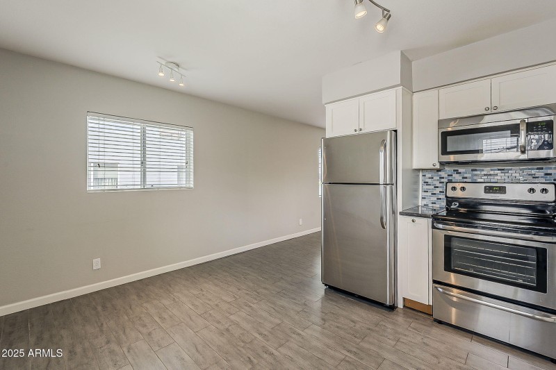 11-web-or-mls-Roanoke-11