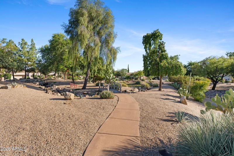 36-web-or-mls-8510-e-vista-bonita-dr