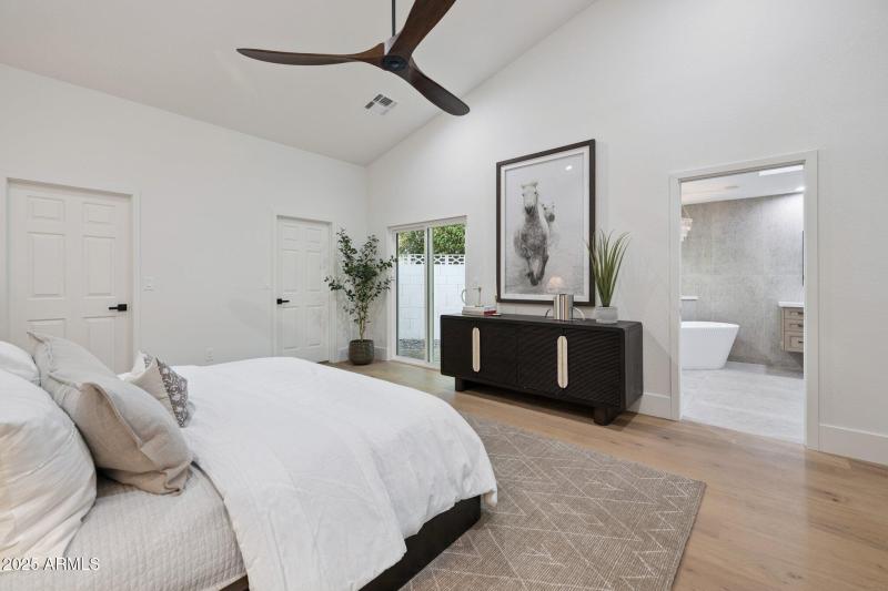 102-web-or-mls-8943-n-80th-pl